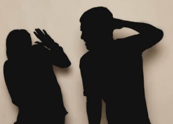 Kekerasan dalam Hubungan, Kenapa Terus Bertahan?