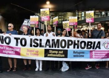 Memerangi Islamofobia dengan Dialog, Omong Kosong Apalagi?