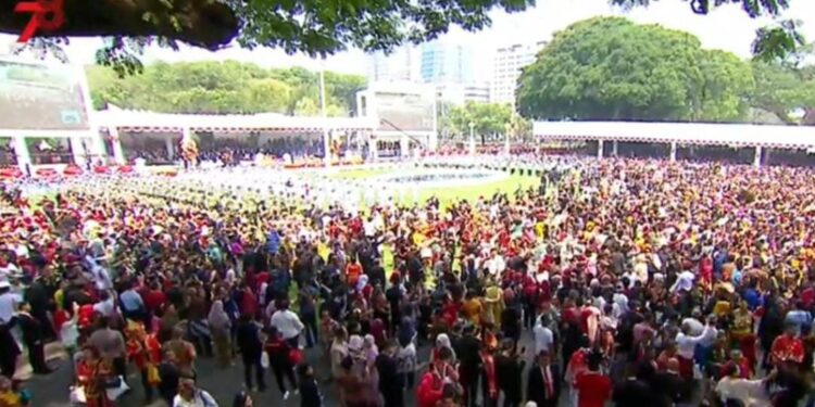 Rungkad, Potret Sengkarut Negeri