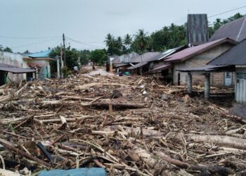 Lambatnya Penanganan Banjir di Sumatera, Islam Solusinya